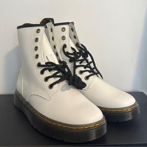 NWT DR. MARTENS WHITE LEATHER ZAVALA BOOTS